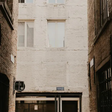 Blue Bird Moriaan Apartment *